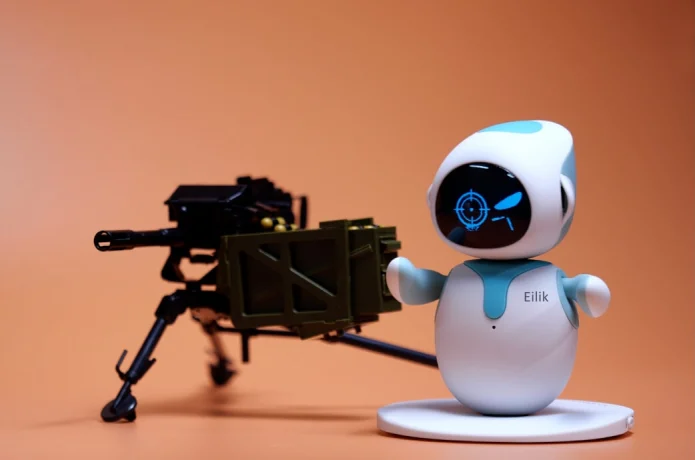 Eilik robot preview 2