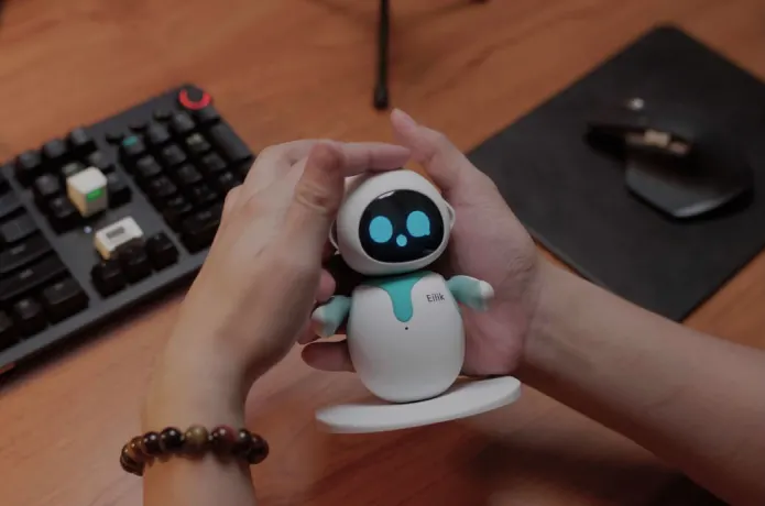 Eilik- Emotional Robot Companion for Elderly Teens Quiet Operation (<30dB) 5-Day Battery